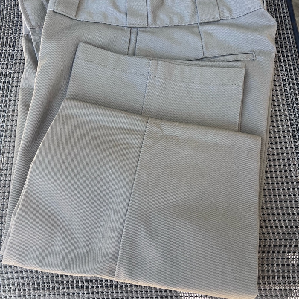 Dickies Men's Dress Pants in Light Gray